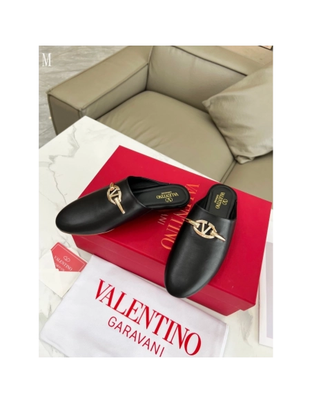 Valentino slippers 132,Valentino Slippers,Slides Slippers,More Brands