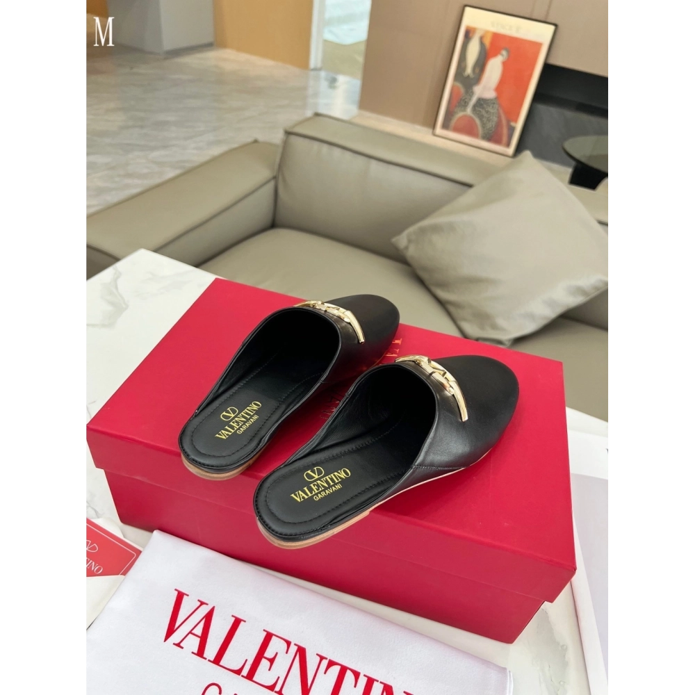 Valentino slippers 132,Valentino Slippers,Slides Slippers,More Brands