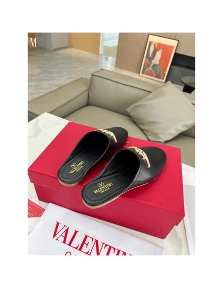 Valentino slippers 132,Valentino Slippers,Slides Slippers,More Brands