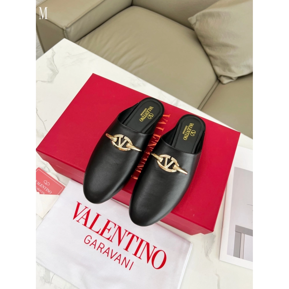 Valentino slippers 132,Valentino Slippers,Slides Slippers,More Brands