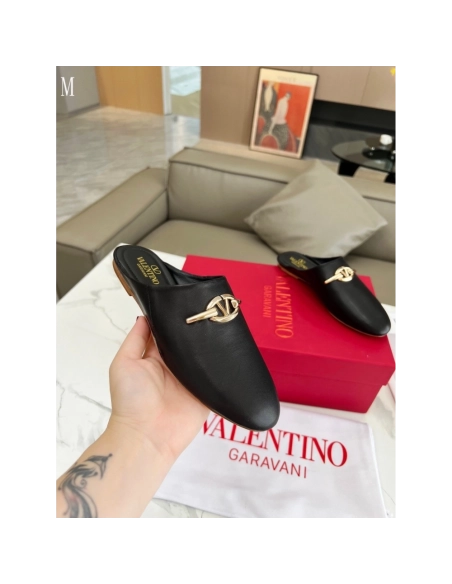 Valentino slippers 132,Valentino Slippers,Slides Slippers,More Brands