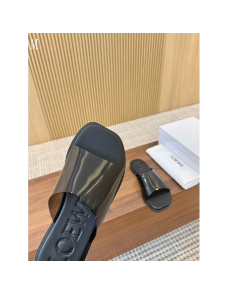 LOEWE Slippers 046,Loewe Slippers,Slides Slippers,More Brands