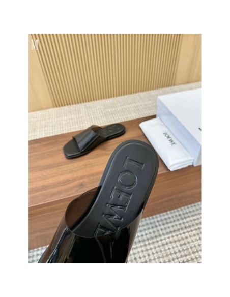LOEWE Slippers 046,Loewe Slippers,Slides Slippers,More Brands