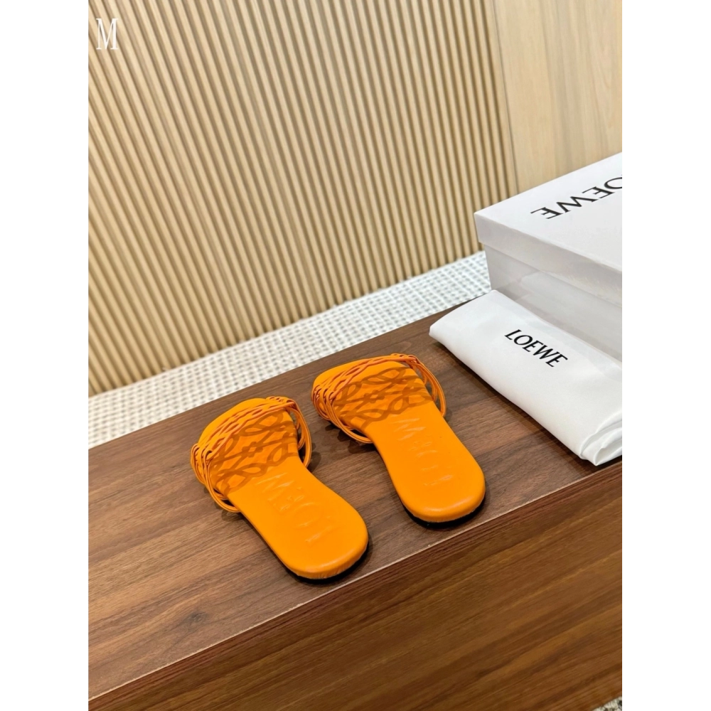 LOEWE Slippers 050,Loewe Slippers,Slides Slippers,More Brands