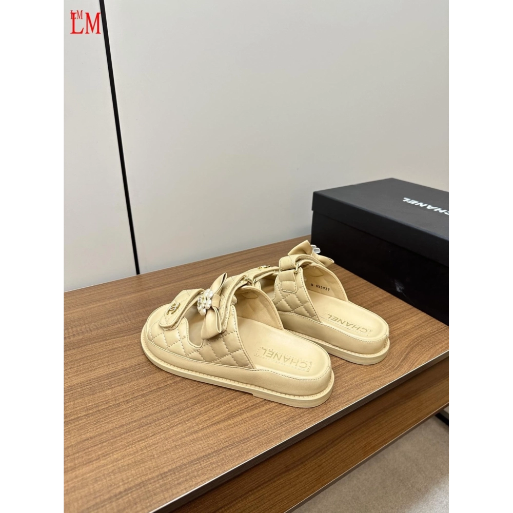 Chanel Slippers 002,Chanel Slippers,Slides Slippers,More Brands