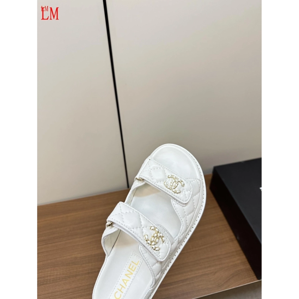 Chanel Slippers 004,Chanel Slippers,Slides Slippers,More Brands