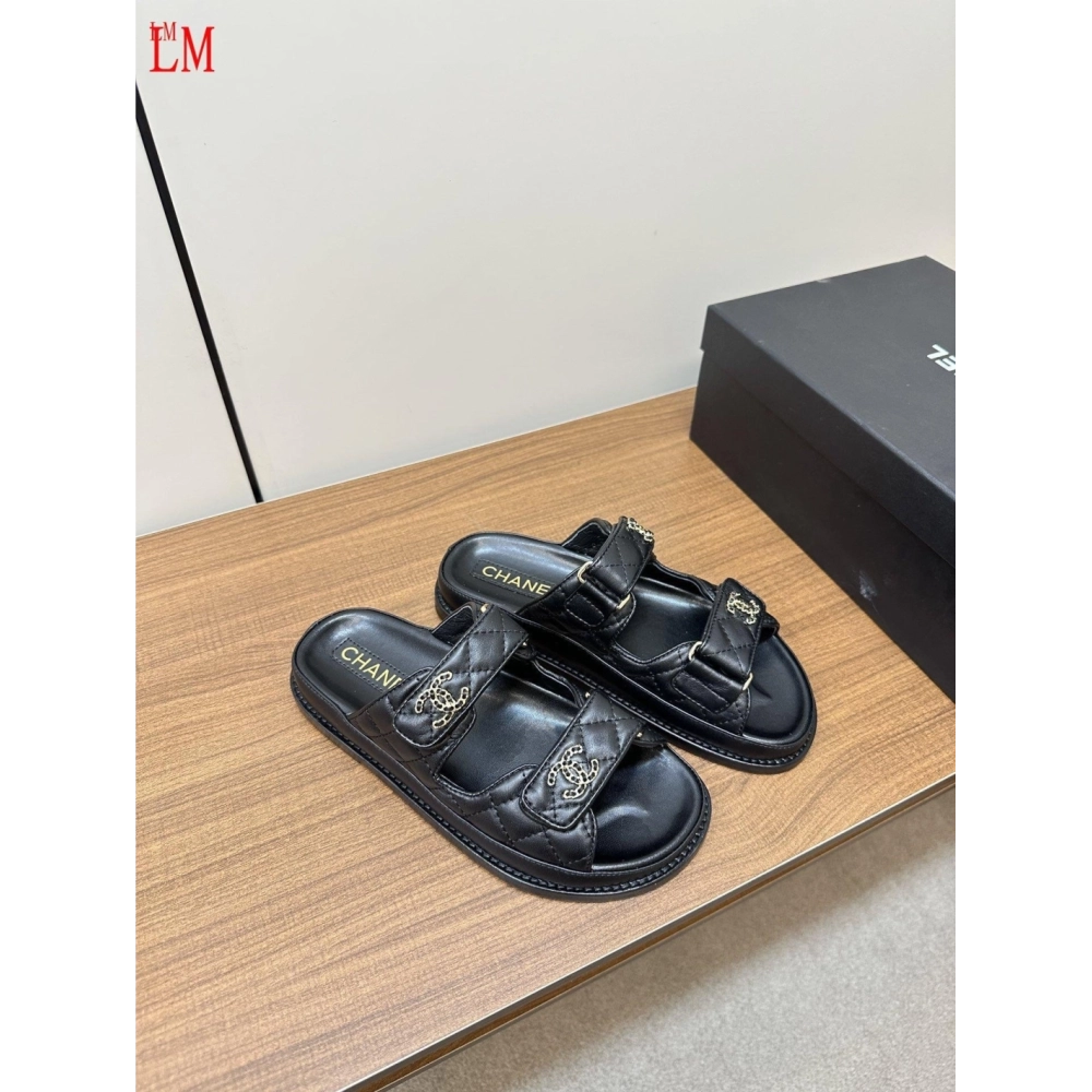 Chanel Slippers 005,Chanel Slippers,Slides Slippers,More Brands