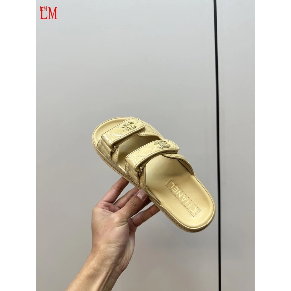 Chanel Slippers 007,Chanel Slippers,Slides Slippers,More Brands