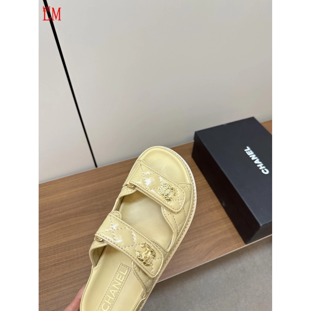 Chanel Slippers 007,Chanel Slippers,Slides Slippers,More Brands