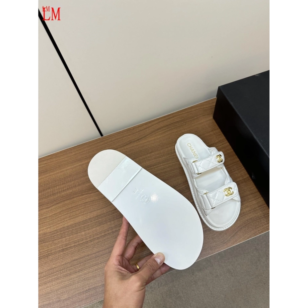 Chanel Slippers 008,Chanel Slippers,Slides Slippers,More Brands