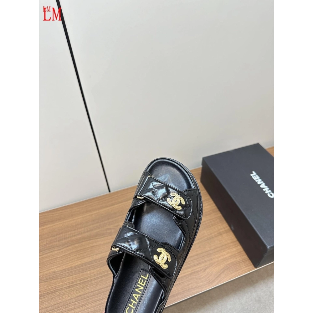 Chanel Slippers 009,Chanel Slippers,Slides Slippers,More Brands