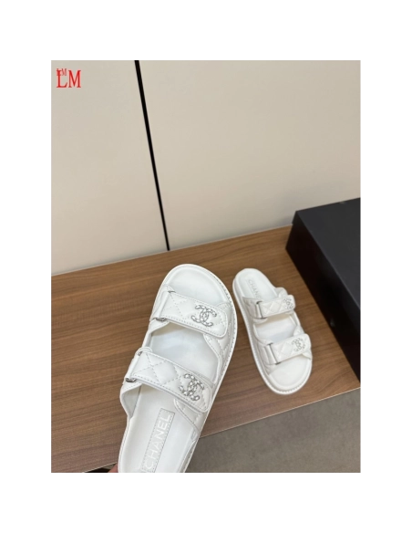 Chanel Slippers 011,Chanel Slippers,Slides Slippers,More Brands