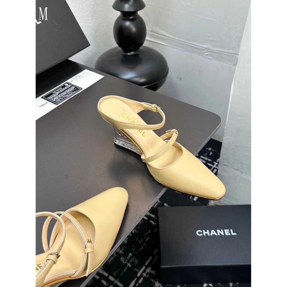Chanel Slippers 030,Chanel Slippers,Slides Slippers,More Brands