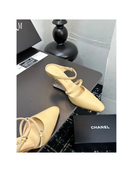 Chanel Slippers 030,Chanel Slippers,Slides Slippers,More Brands