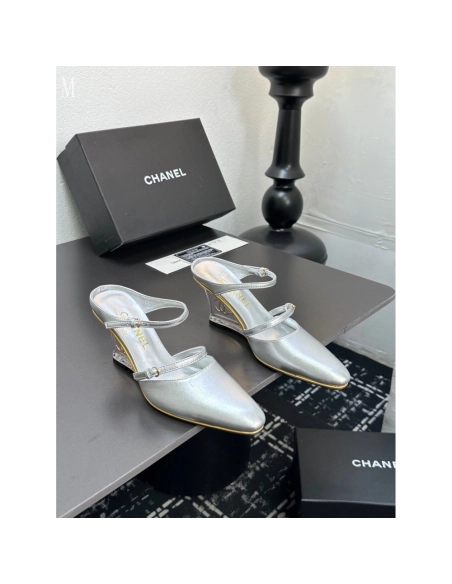 Chanel Slippers 032,Chanel Slippers,Slides Slippers,More Brands
