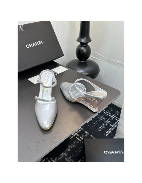 Chanel Slippers 032,Chanel Slippers,Slides Slippers,More Brands