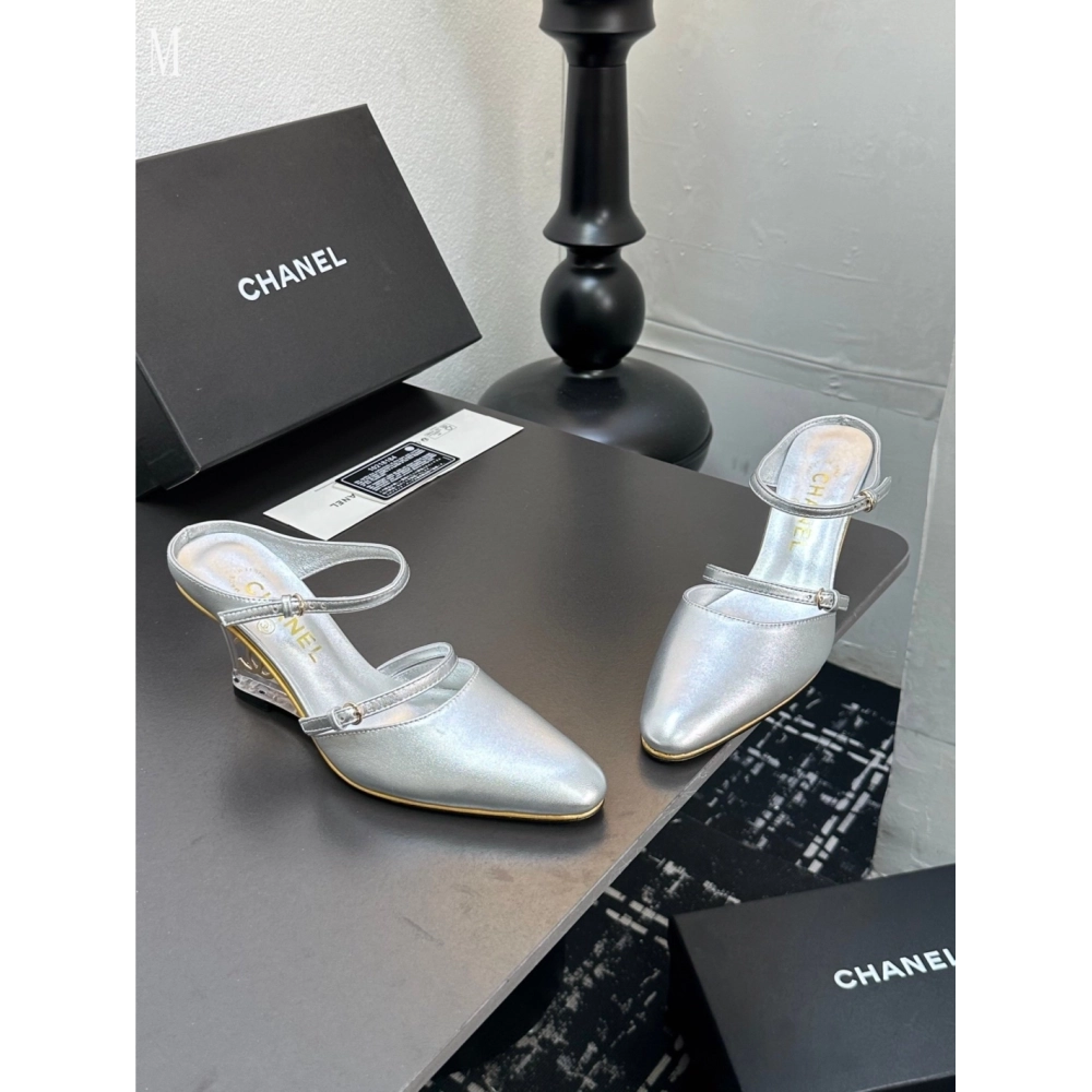 Chanel Slippers 032,Chanel Slippers,Slides Slippers,More Brands