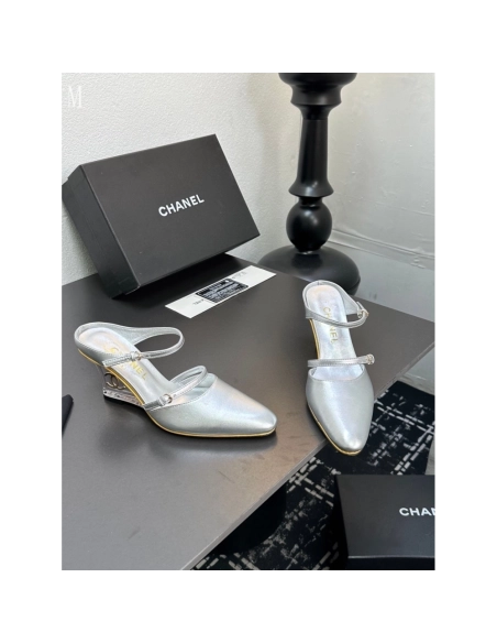 Chanel Slippers 032,Chanel Slippers,Slides Slippers,More Brands