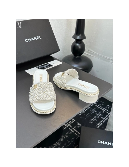 Chanel Slippers 033,Chanel Slippers,Slides Slippers,More Brands