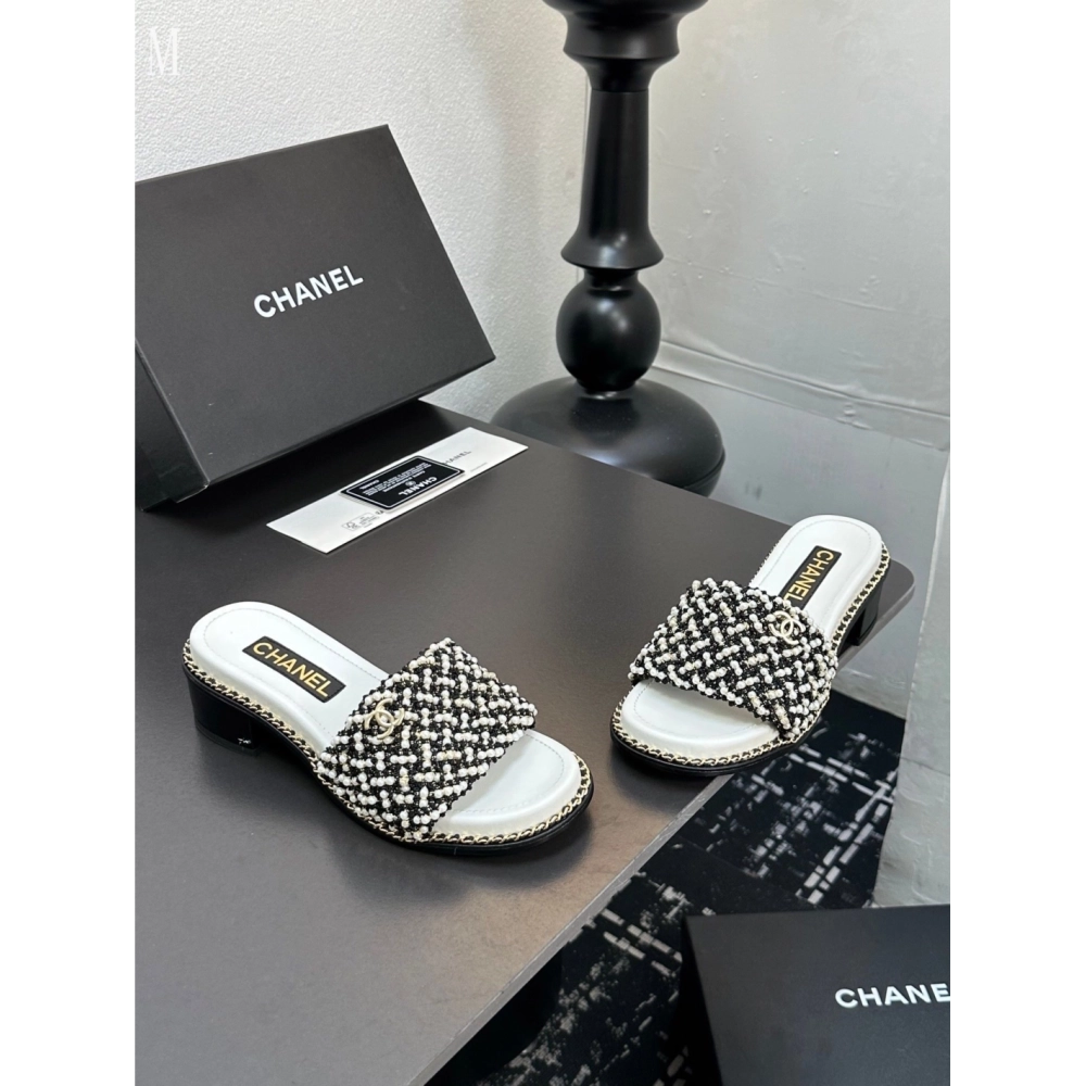 Chanel Slippers 034,Chanel Slippers,Slides Slippers,More Brands