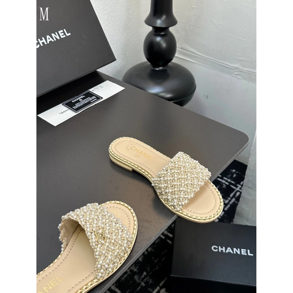 Chanel Slippers 036,Chanel Slippers,Slides Slippers,More Brands