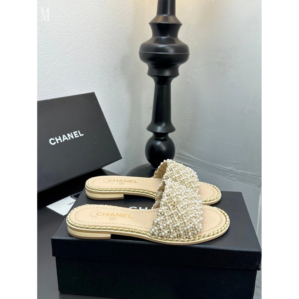Chanel Slippers 036,Chanel Slippers,Slides Slippers,More Brands