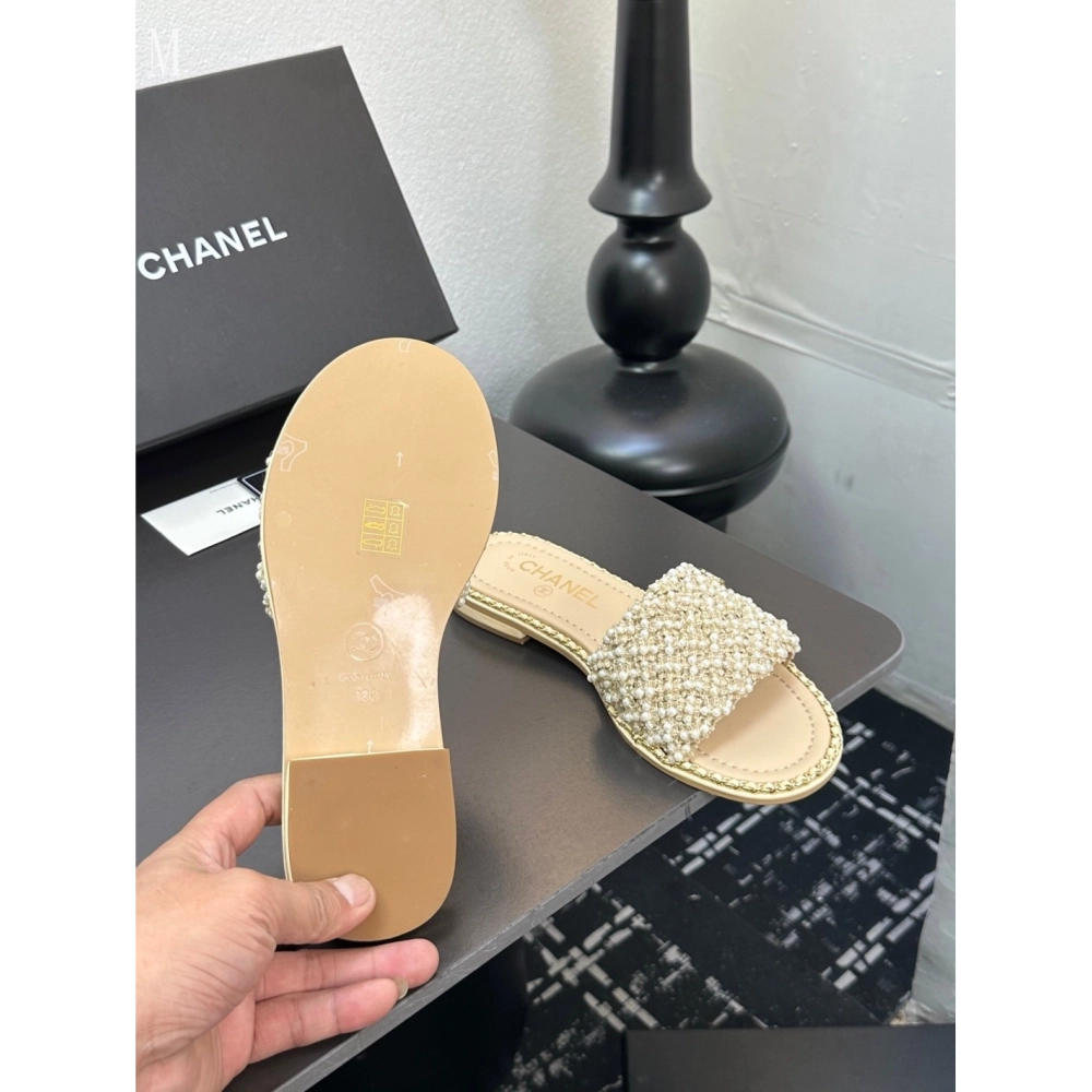 Chanel Slippers 036,Chanel Slippers,Slides Slippers,More Brands