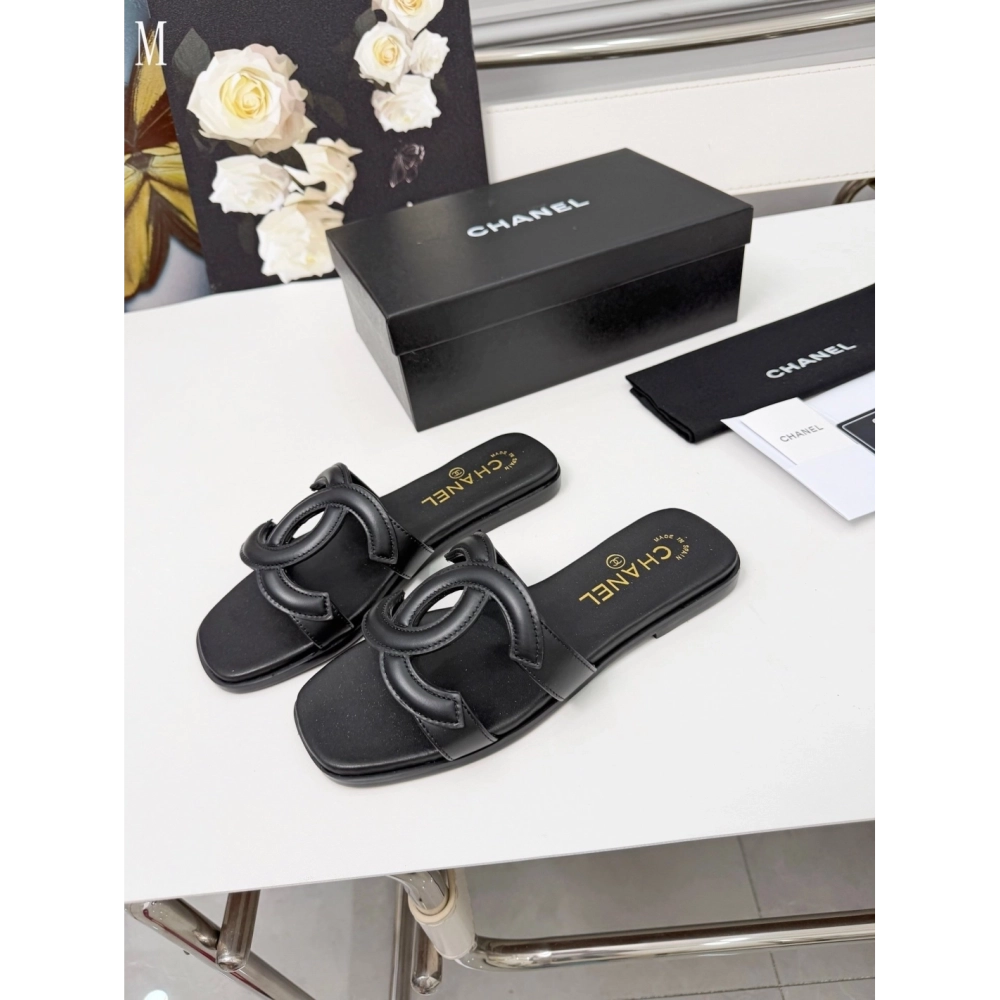 Chanel Slippers 130,Chanel Slippers,Slides Slippers,More Brands