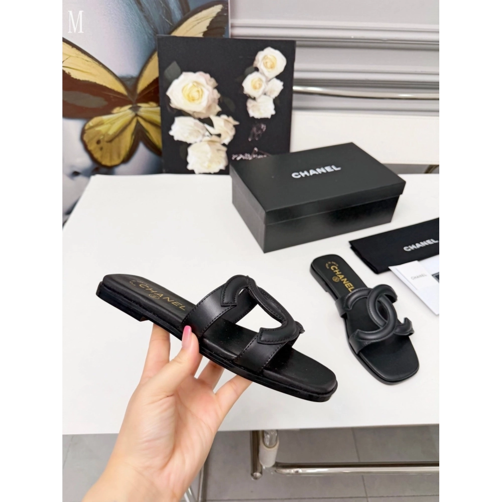 Chanel Slippers 130,Chanel Slippers,Slides Slippers,More Brands