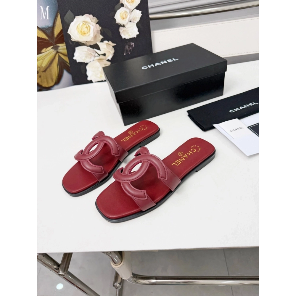 Chanel Slippers 135,Chanel Slippers,Slides Slippers,More Brands
