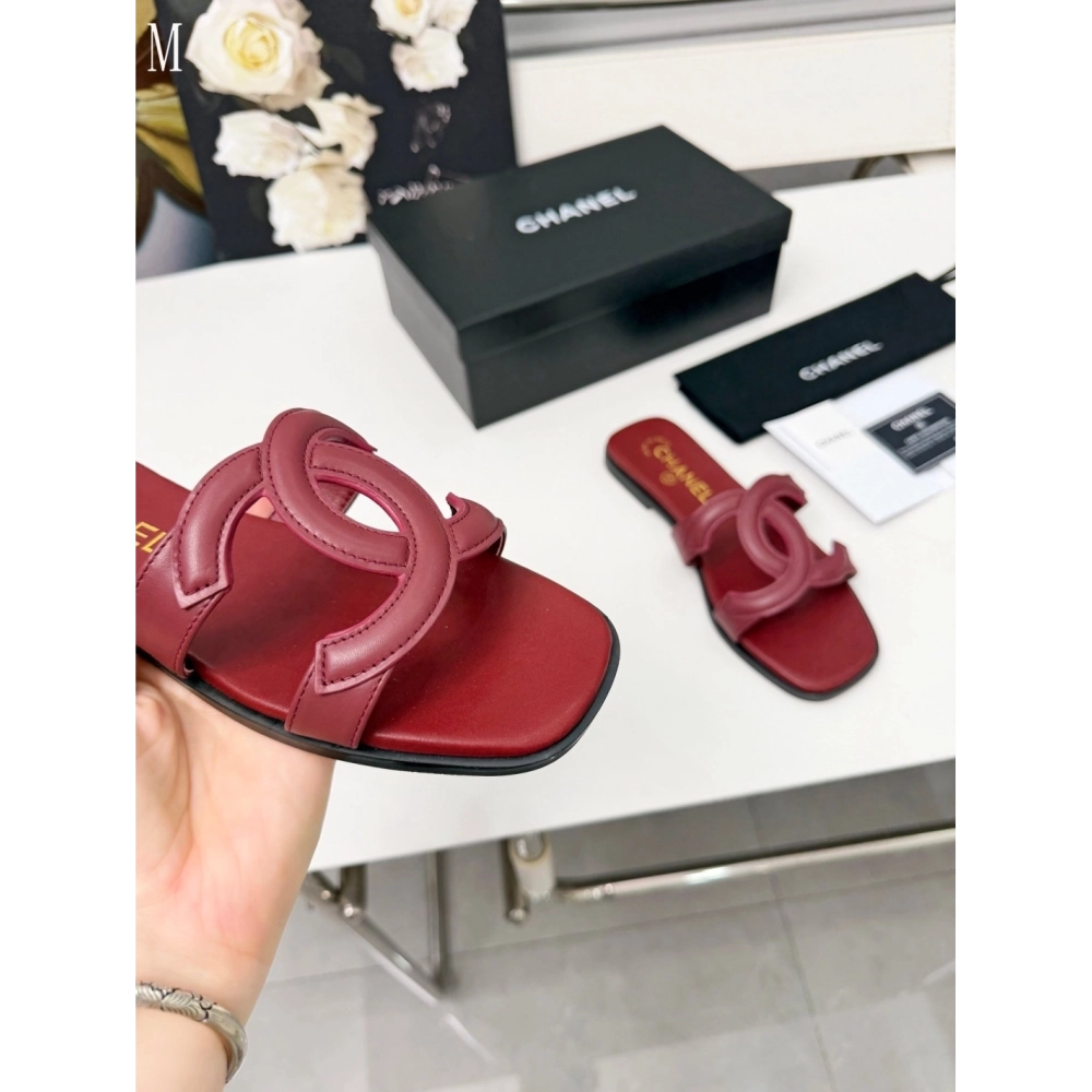 Chanel Slippers 135,Chanel Slippers,Slides Slippers,More Brands