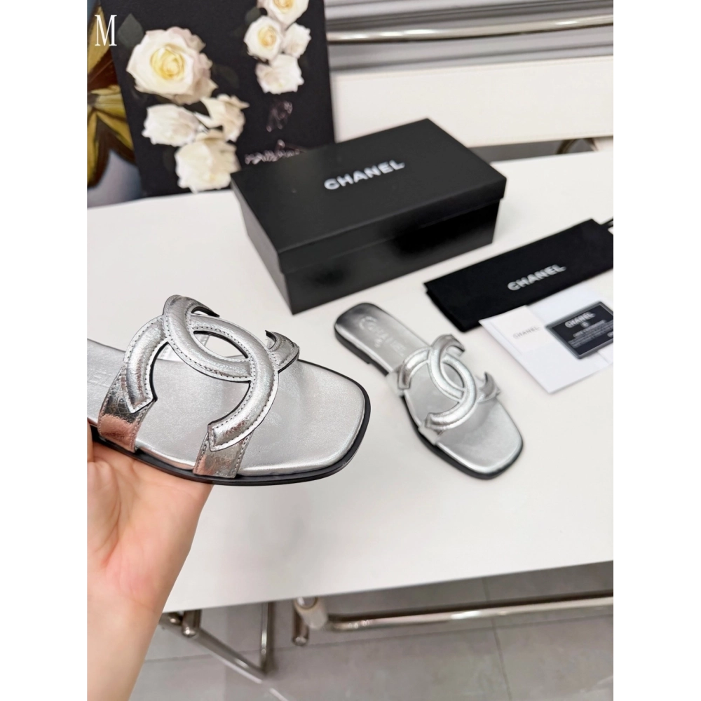 Chanel Slippers 136,Chanel Slippers,Slides Slippers,More Brands