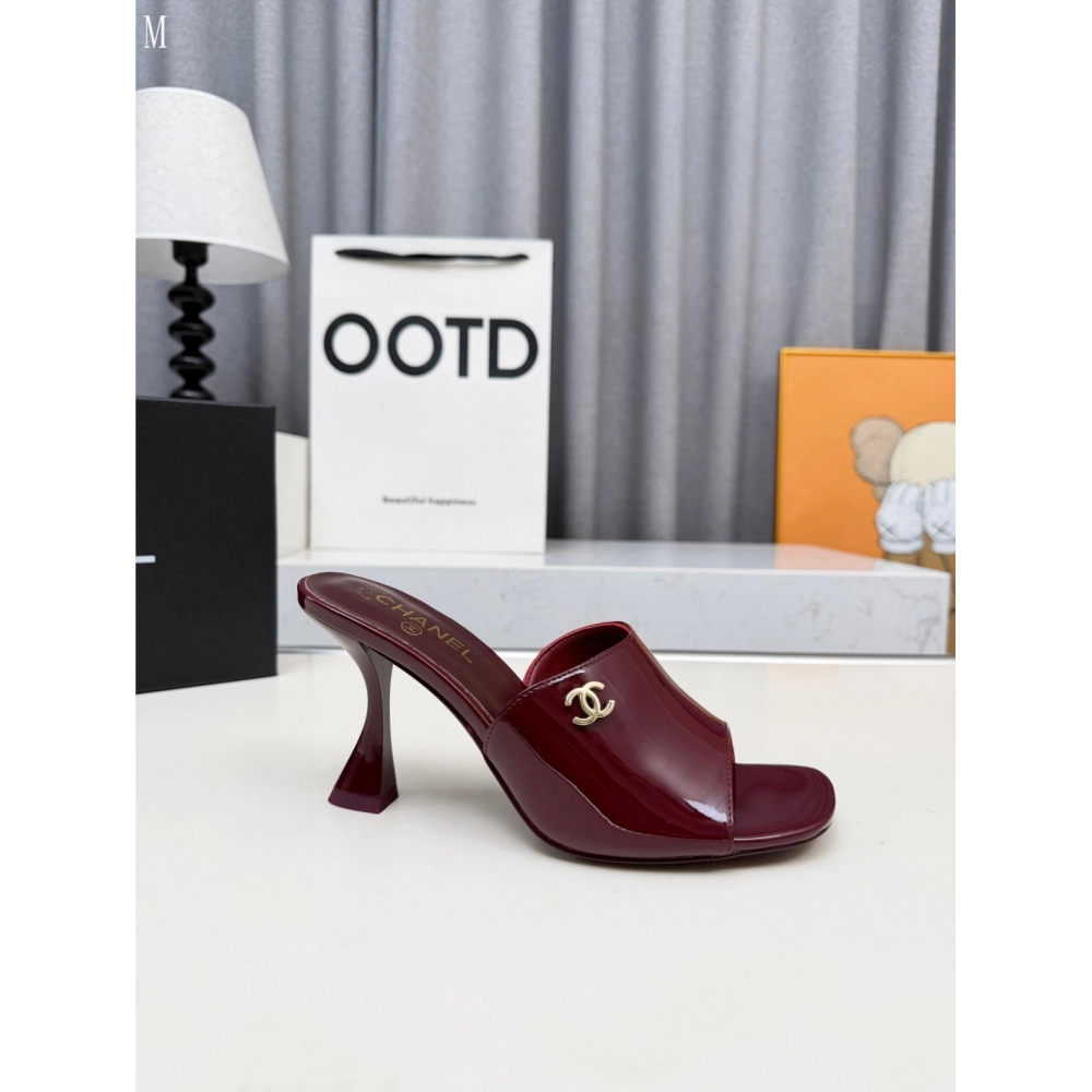Chanel Slippers 137,Chanel Slippers,Slides Slippers,More Brands