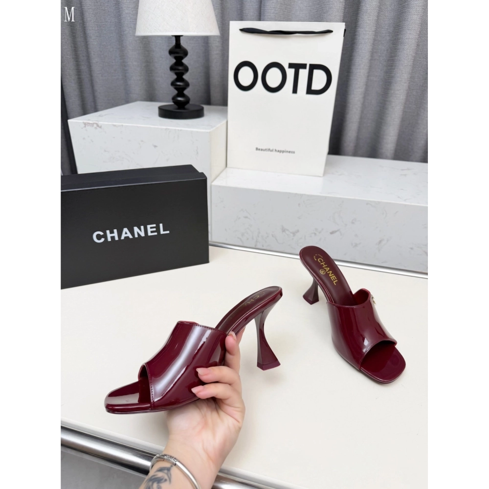 Chanel Slippers 137,Chanel Slippers,Slides Slippers,More Brands