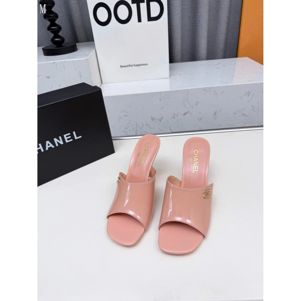 Chanel Slippers 138,Chanel Slippers,Slides Slippers,More Brands