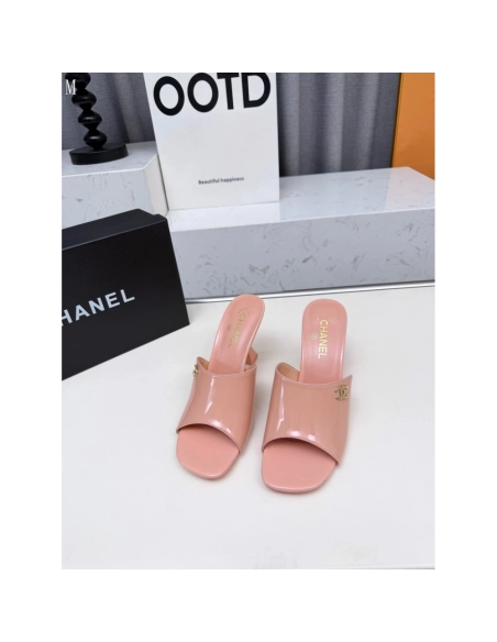 Chanel Slippers 138,Chanel Slippers,Slides Slippers,More Brands