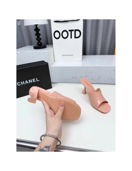 Chanel Slippers 138,Chanel Slippers,Slides Slippers,More Brands