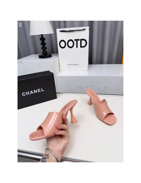 Chanel Slippers 138,Chanel Slippers,Slides Slippers,More Brands
