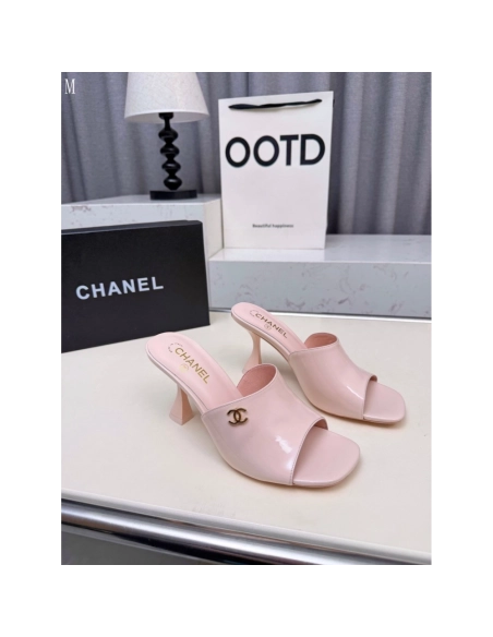 Chanel Slippers 140,Chanel Slippers,Slides Slippers,More Brands