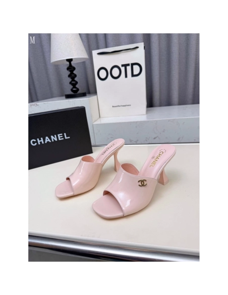 Chanel Slippers 140,Chanel Slippers,Slides Slippers,More Brands