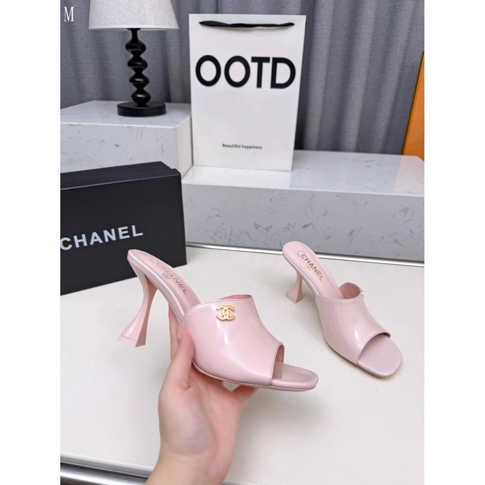 Chanel Slippers 140,Chanel Slippers,Slides Slippers,More Brands
