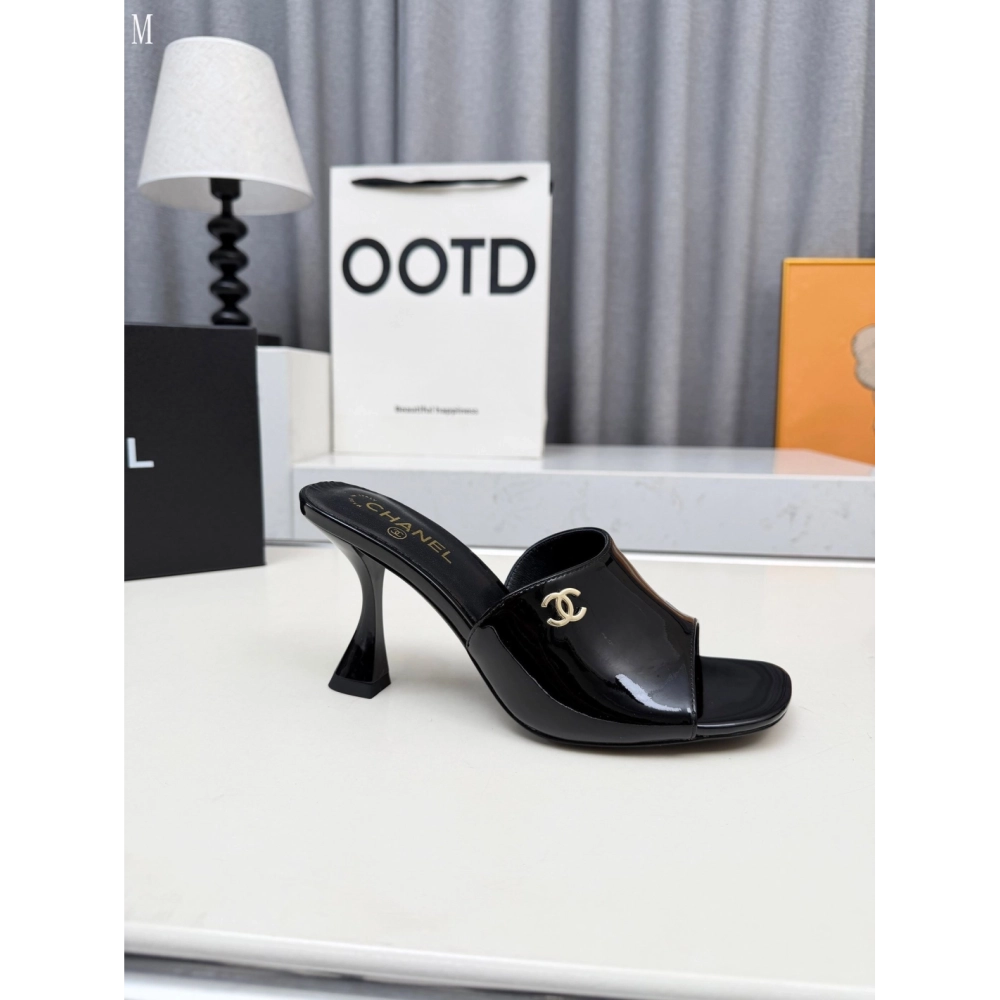 Chanel Slippers 142,Chanel Slippers,Slides Slippers,More Brands