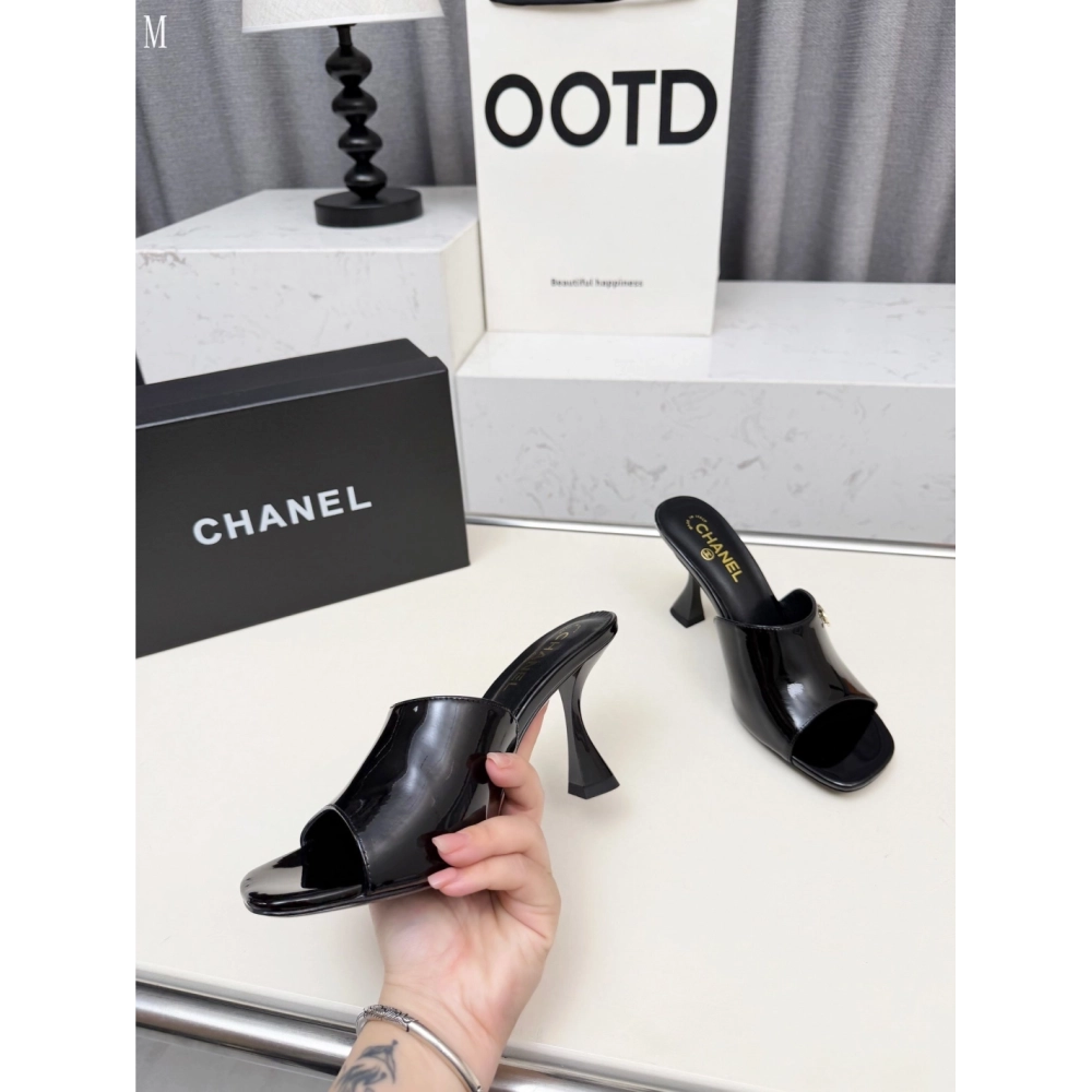 Chanel Slippers 142,Chanel Slippers,Slides Slippers,More Brands