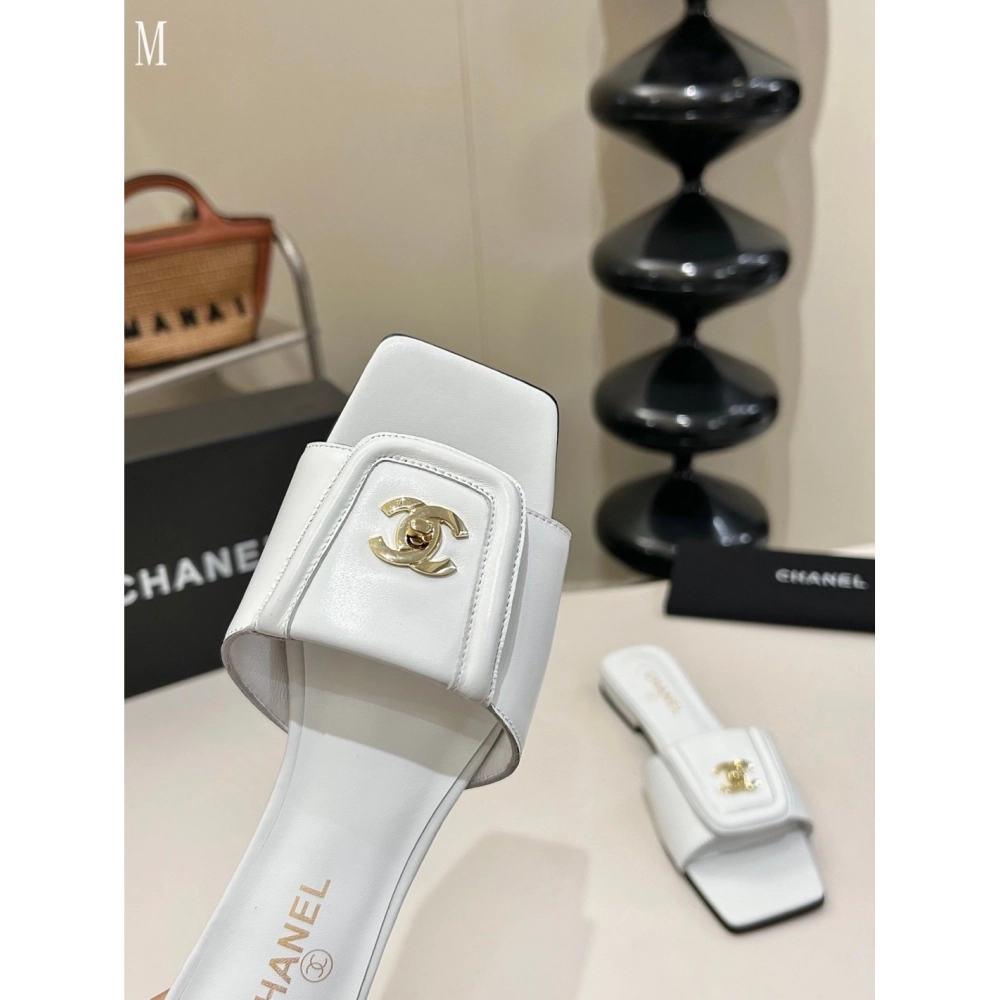 Chanel Slippers 152,Chanel Slippers,Slides Slippers,More Brands