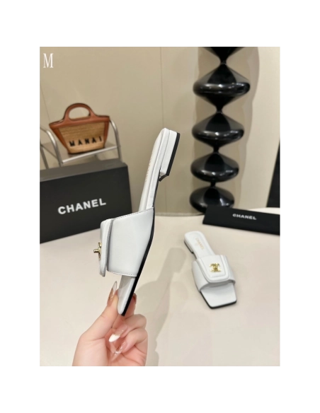 Chanel Slippers 152,Chanel Slippers,Slides Slippers,More Brands