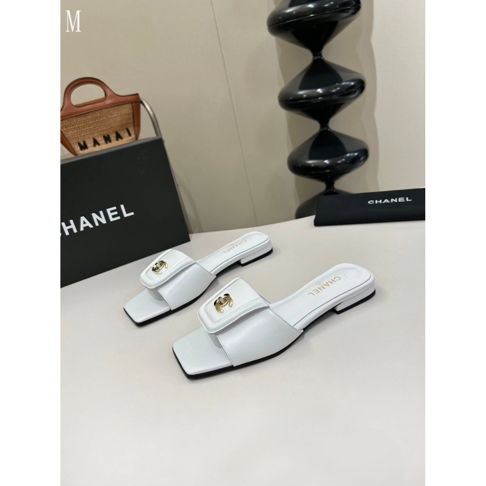 Chanel Slippers 152,Chanel Slippers,Slides Slippers,More Brands