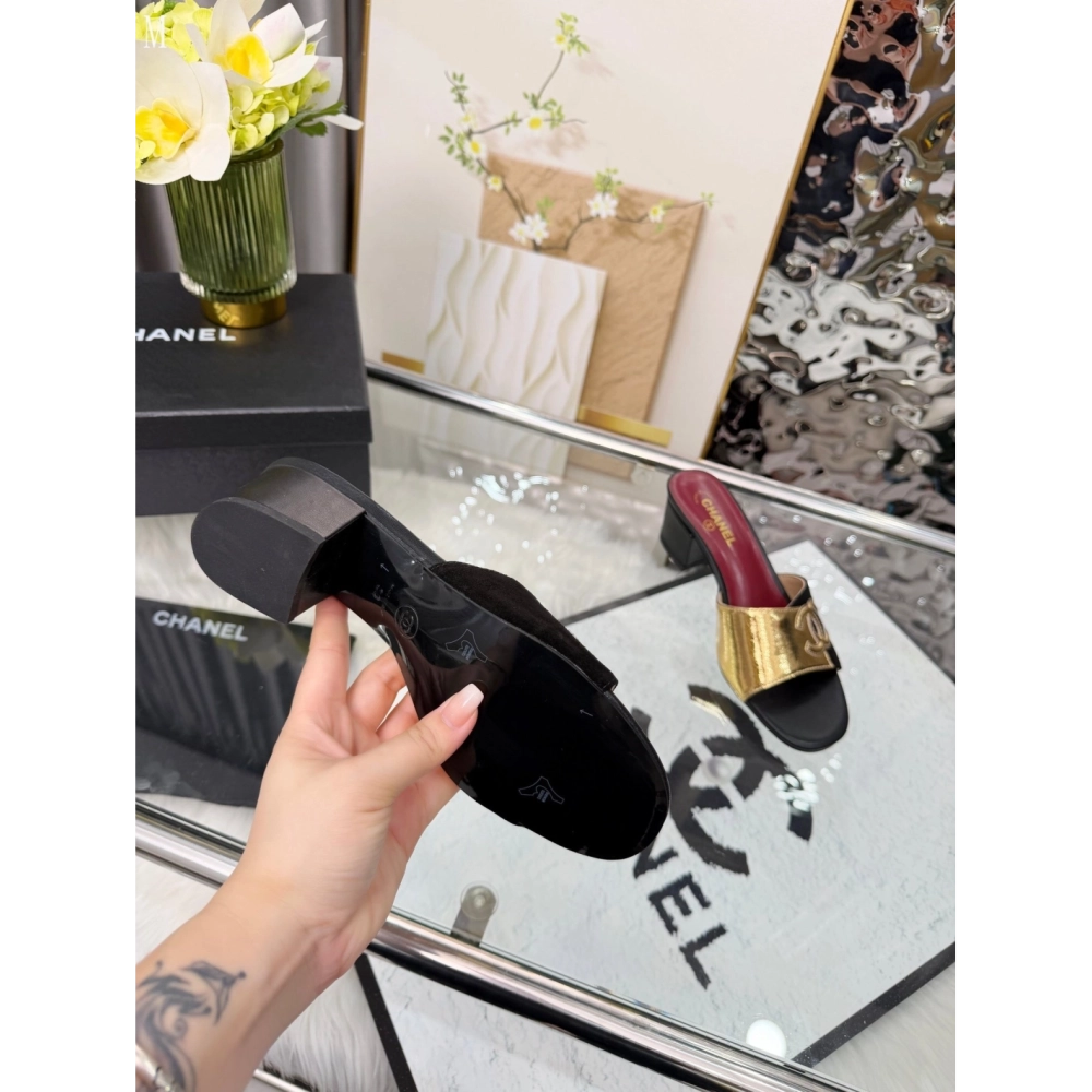 Chanel Slippers 170,Chanel Slippers,Slides Slippers,More Brands
