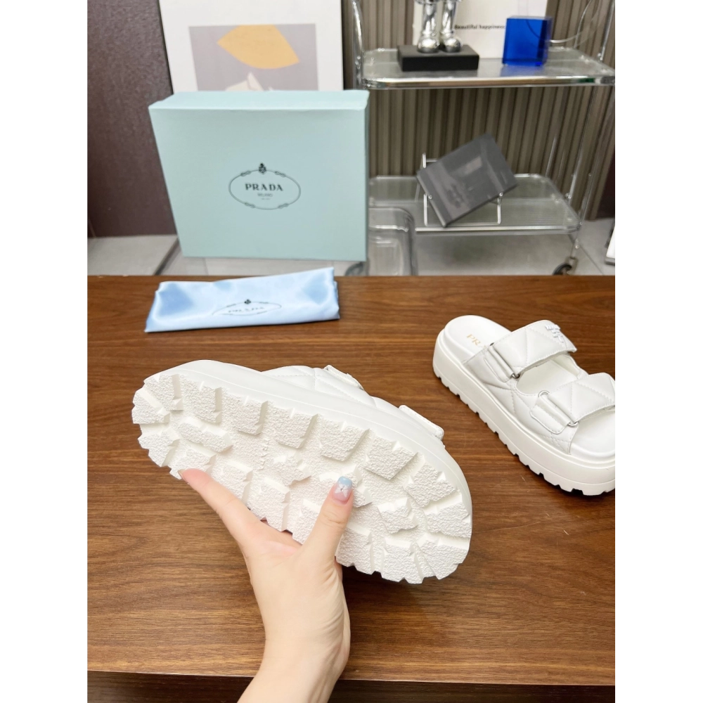 Prada Slippers 051