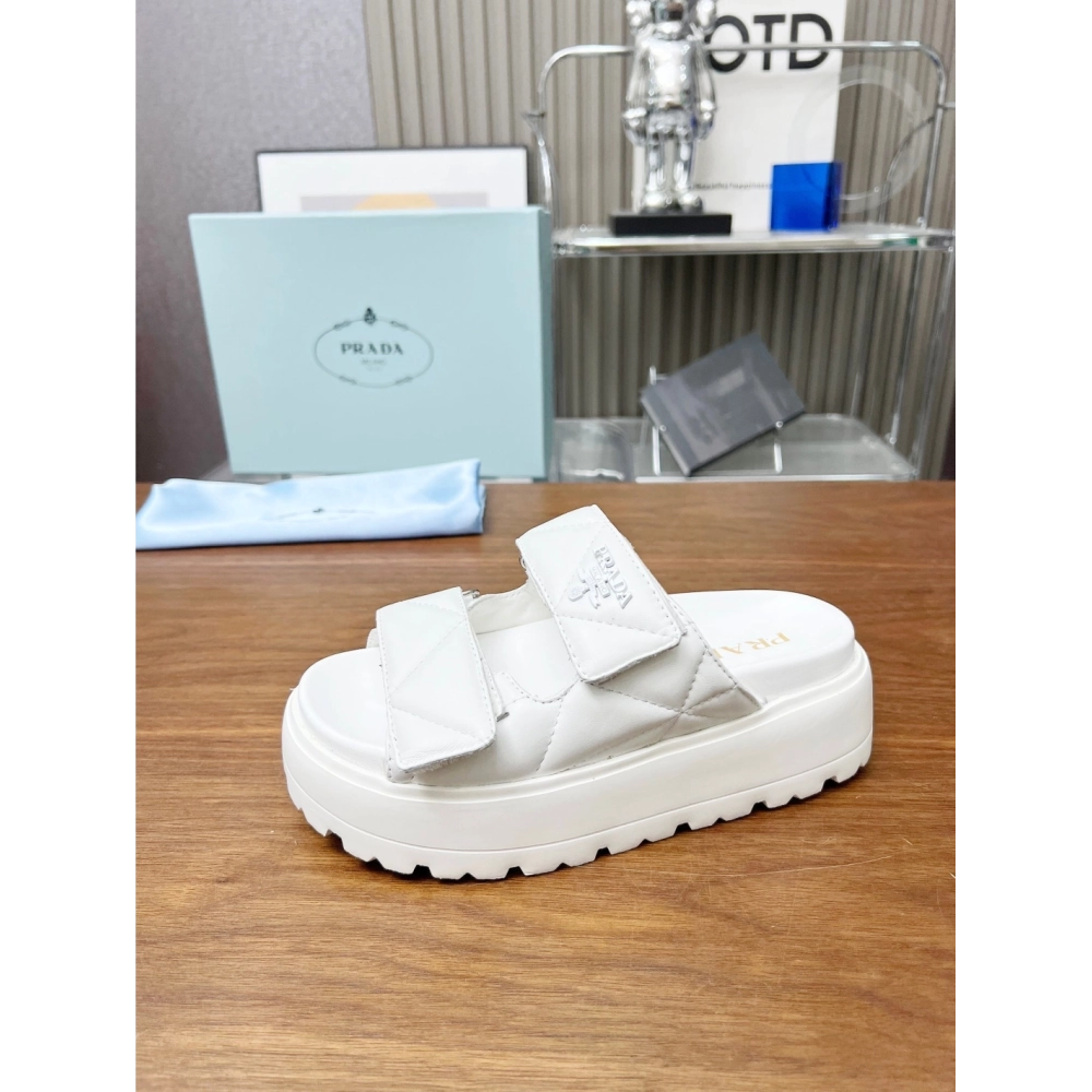 Prada Slippers 051
