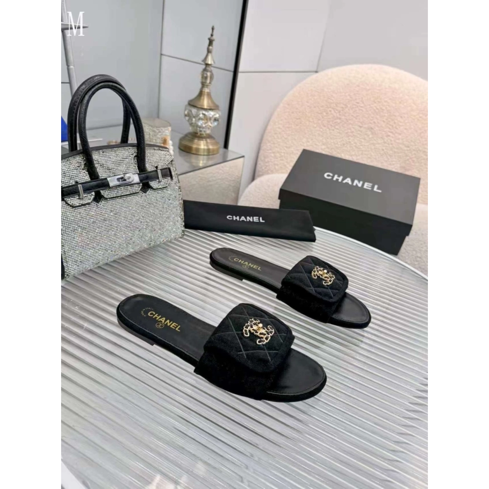 Chanel Slippers 190,Chanel Slippers,Slides Slippers,More Brands